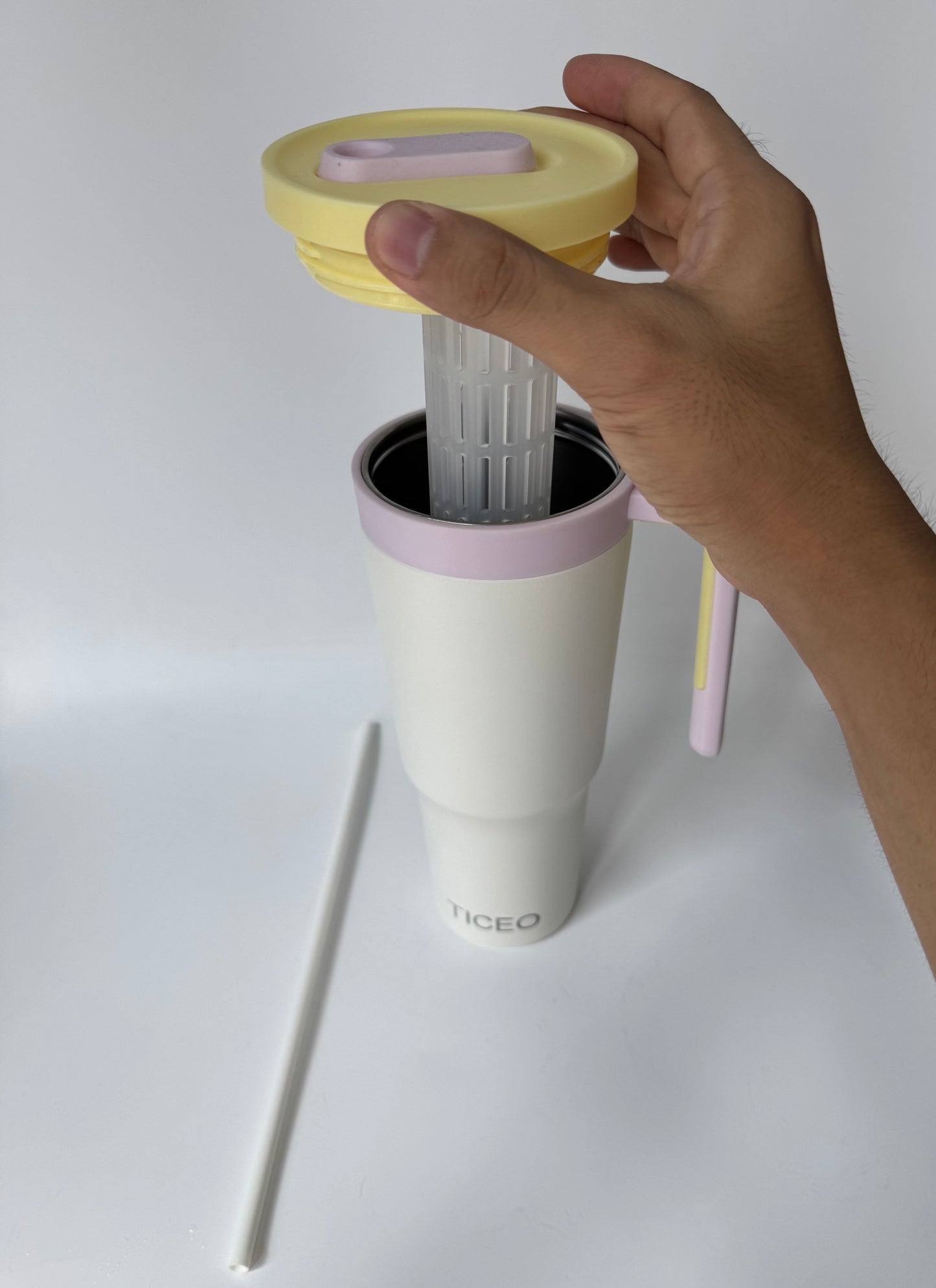TICEO 40 oz Insulated Stainless Steel Travel Tumbler with Handle, Straw &amp; Built-in Infuser Cup Holder Friendly